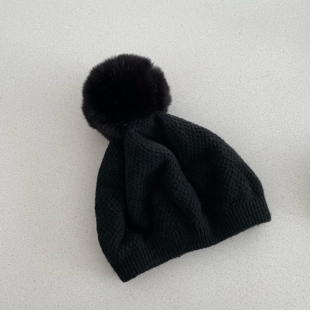 Norla canada pom pom hat